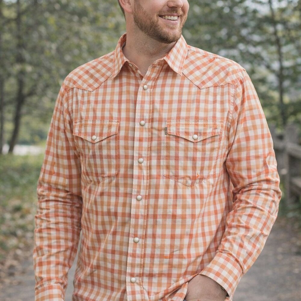 Levi’s Men’s Small Orange Gingham Western Pearl Snap Long Sleeve Shirt